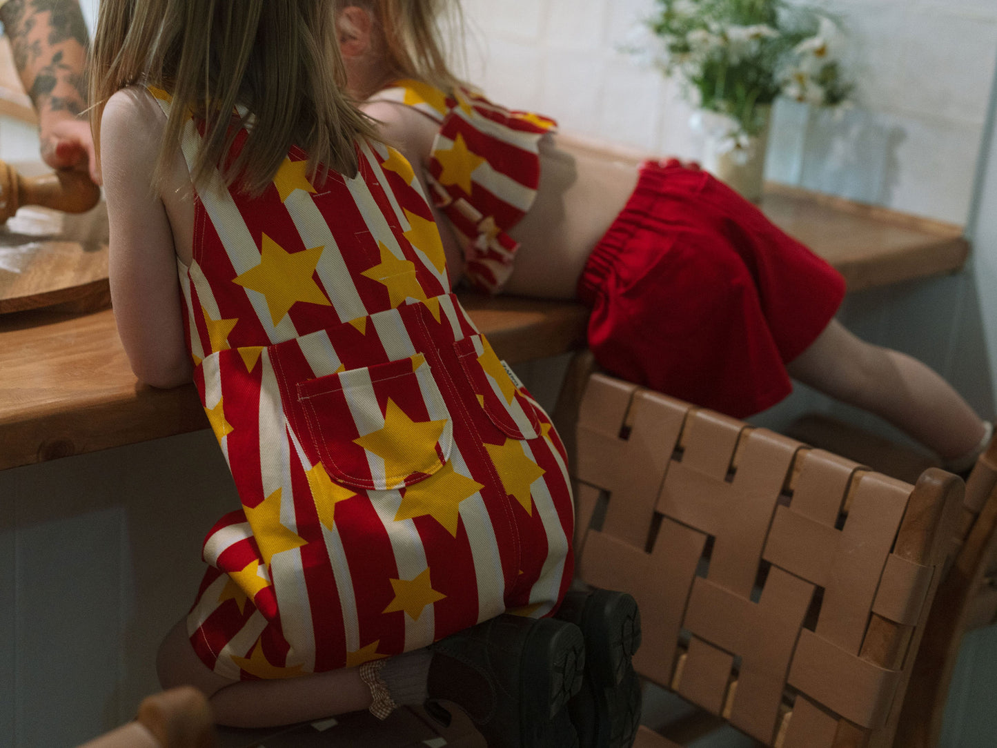 Red robin short