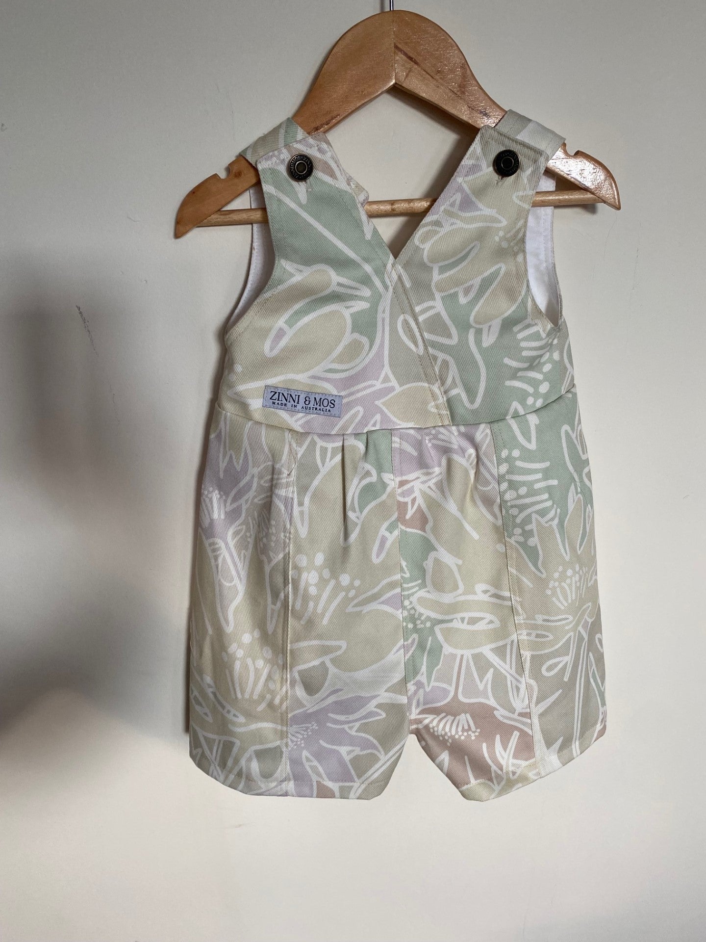 Sage sands V-neck